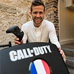Yohan Cabaye et Mamadou Sakho, fans de Call Of Duty (et accessoirement joueurs de football professionnels) (Xbox One)