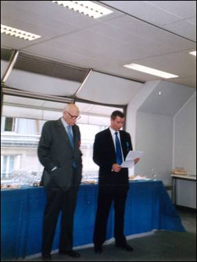 Remise de la Mdaille de Chevalier de lOrdre National du Mrite